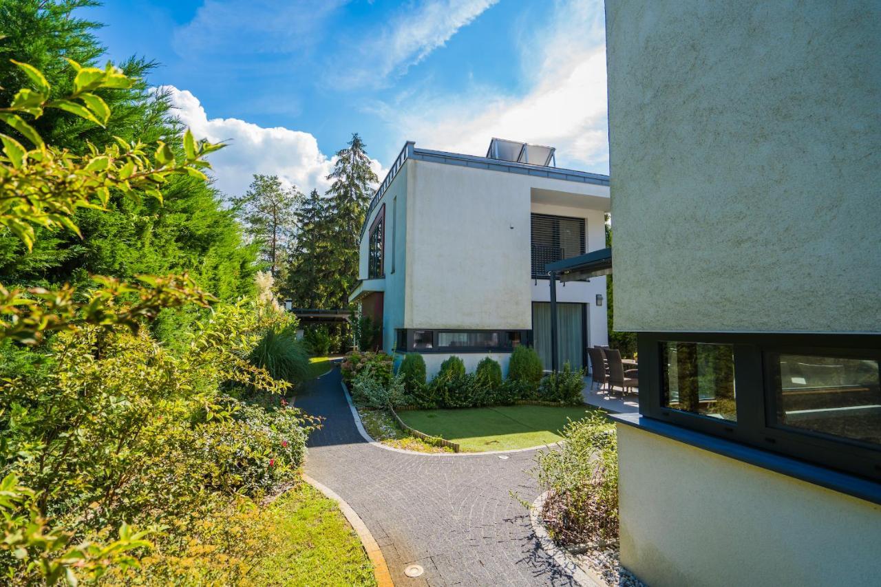 Silver Lodge Siófok Esterno foto
