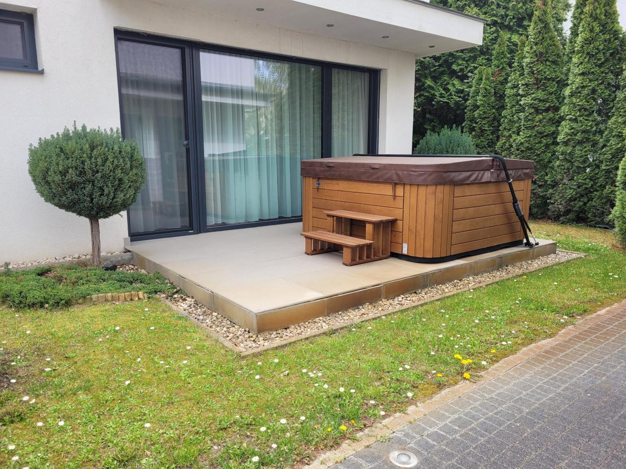 Silver Lodge Siófok Esterno foto
